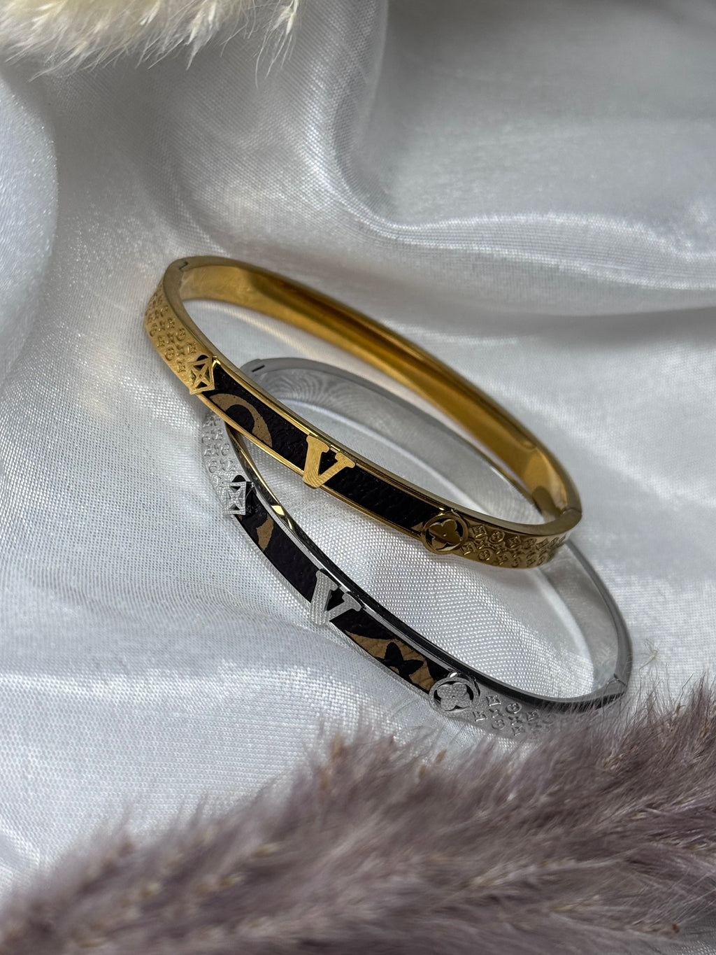 Luxe LV Bracelet
